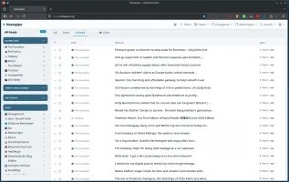 Newspipe home page showing feed list and article view